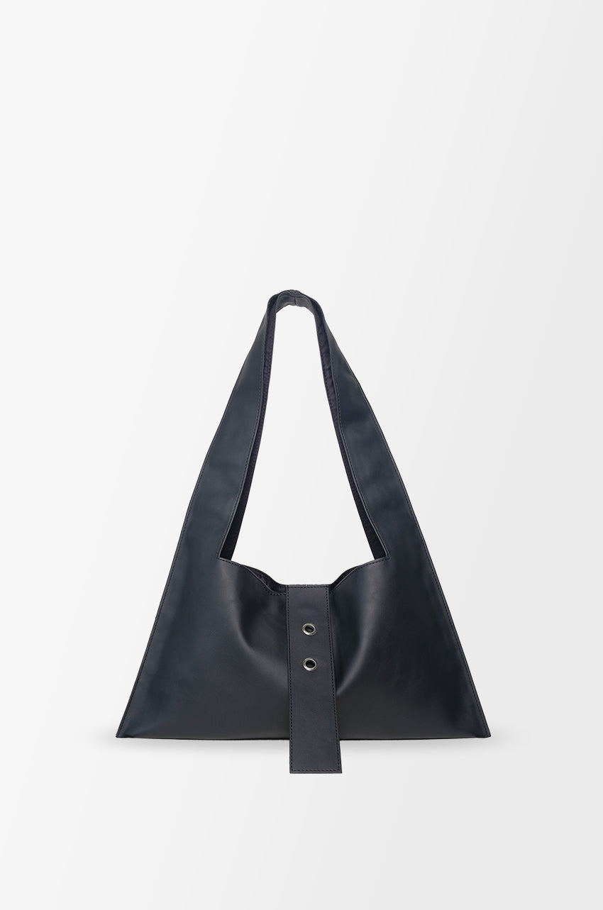 Ebi Black