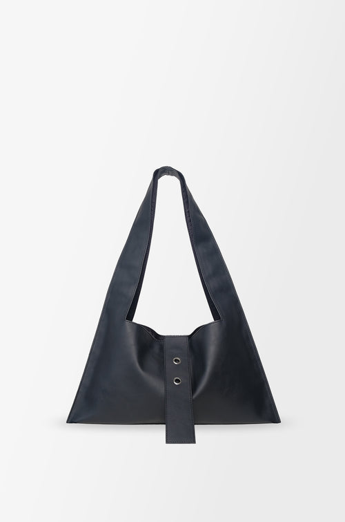 Ebi Black
