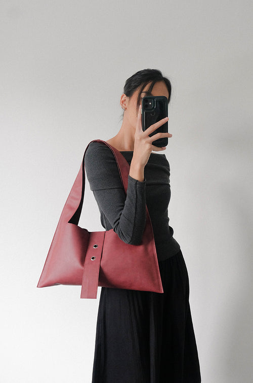 Ebi Maroon
