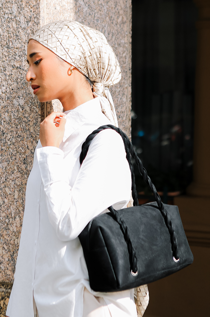 Kina Bags Suede Black