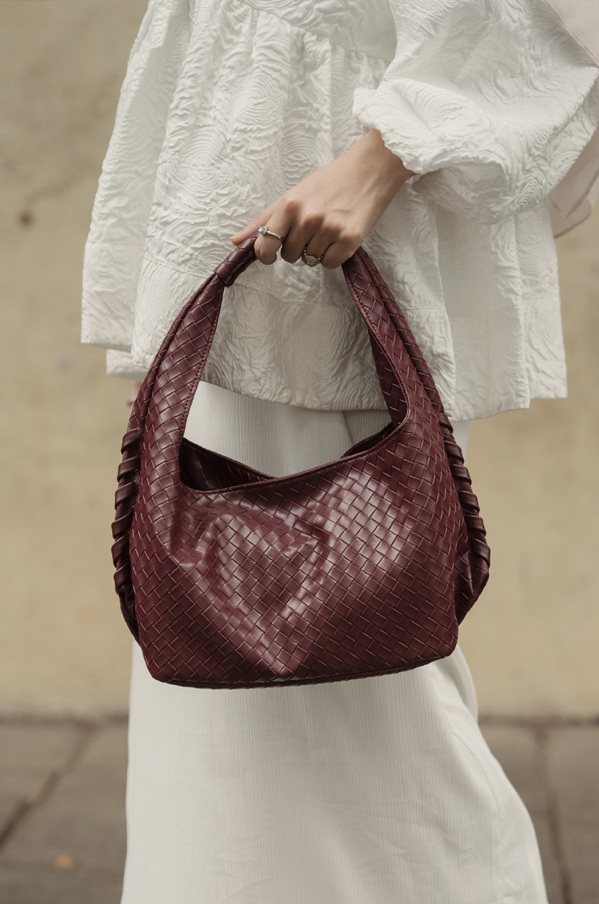 Minna Maroon