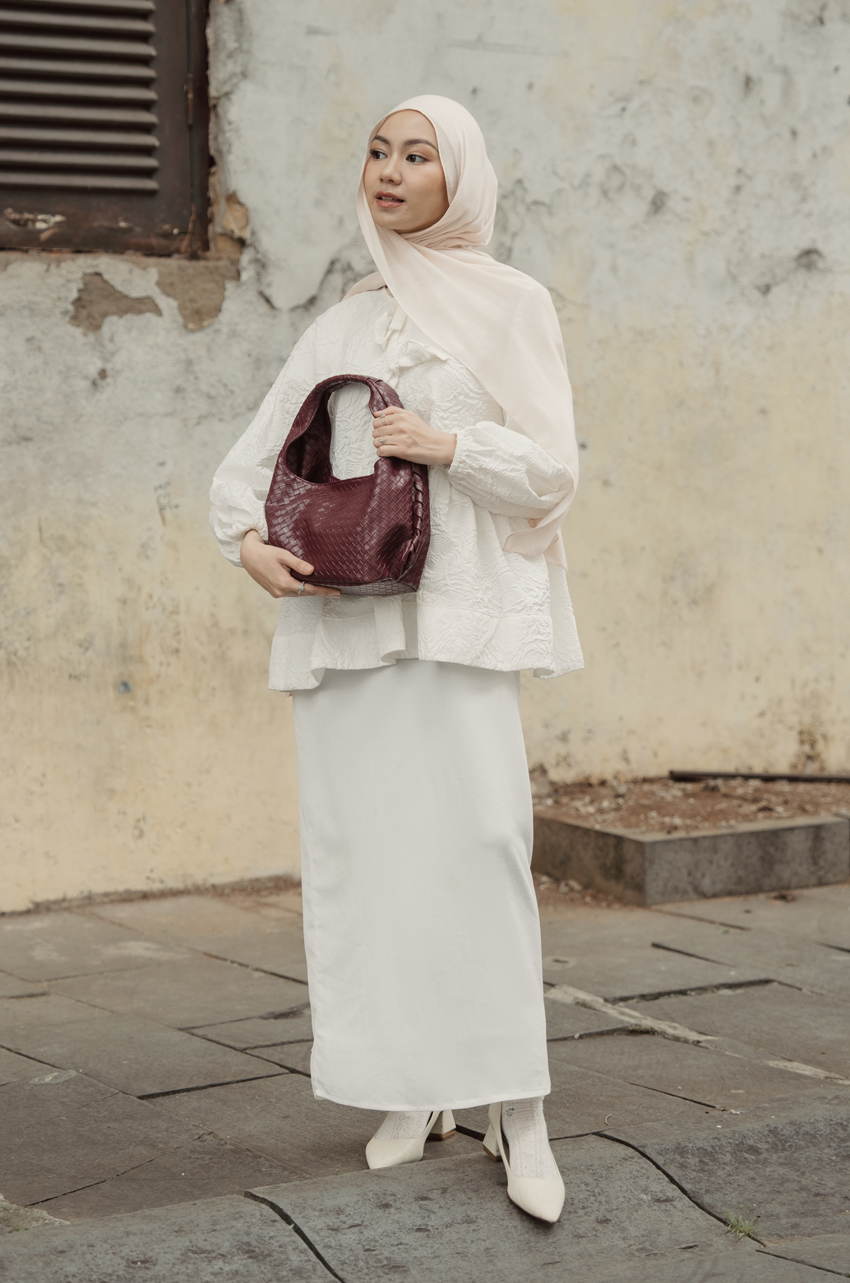 Minna Maroon
