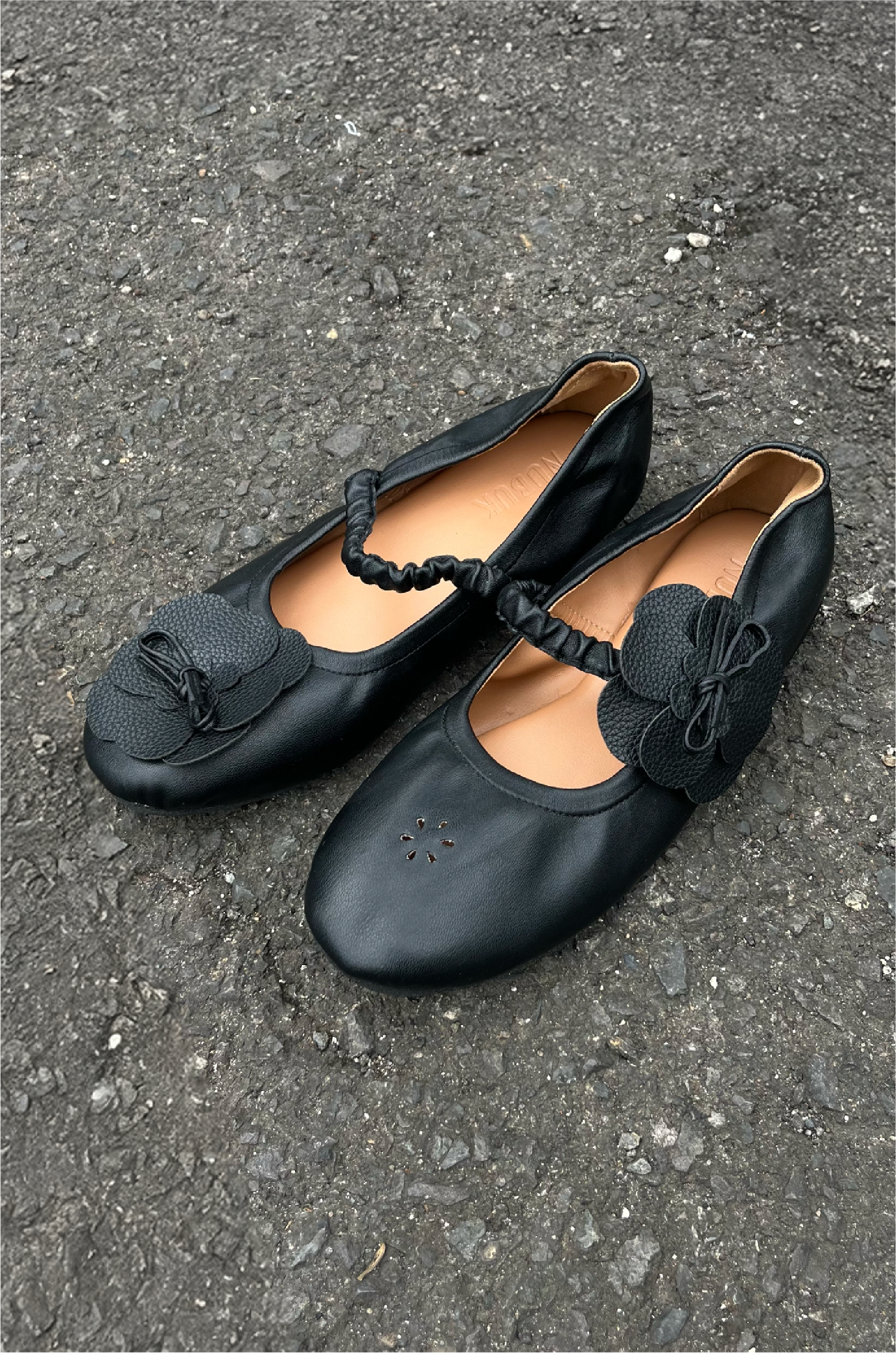 Puspa Shoes Black