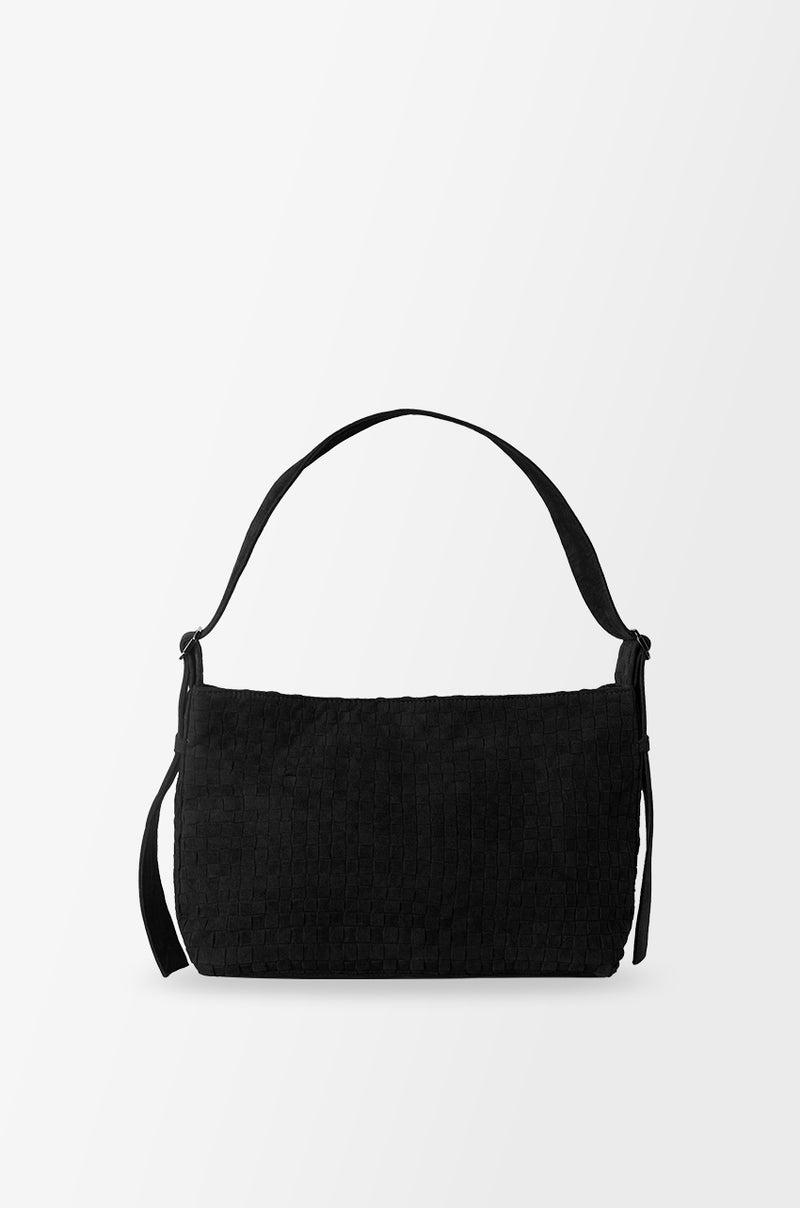 Luma Black Zipper