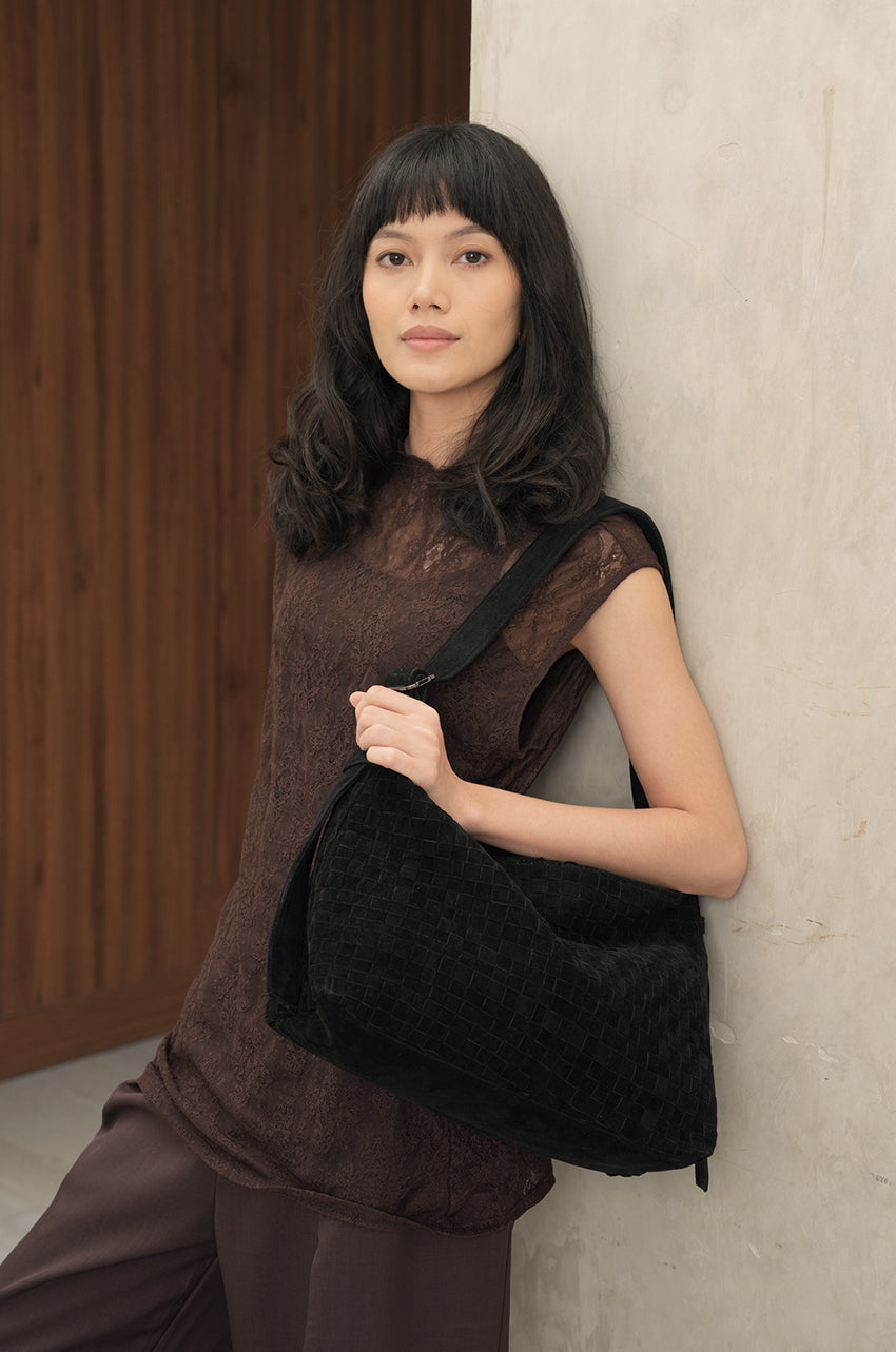 Luma Black [PRE-ORDER 10 DAYS]