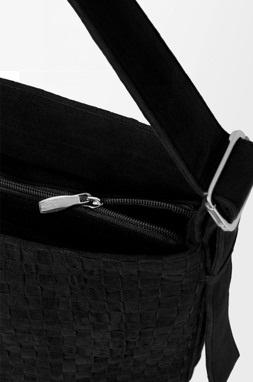 Luma Black Zipper [NEW]