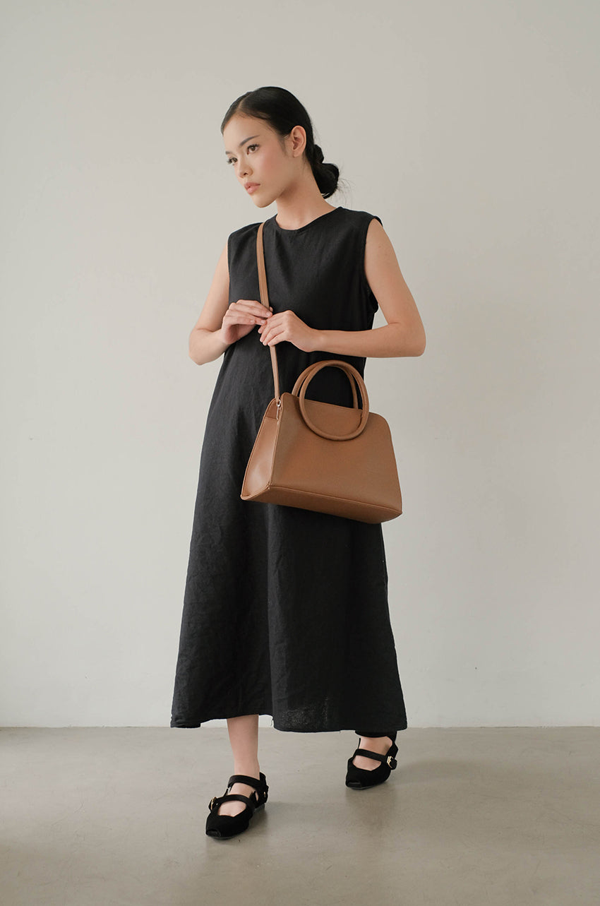 Soi Brown - Medium